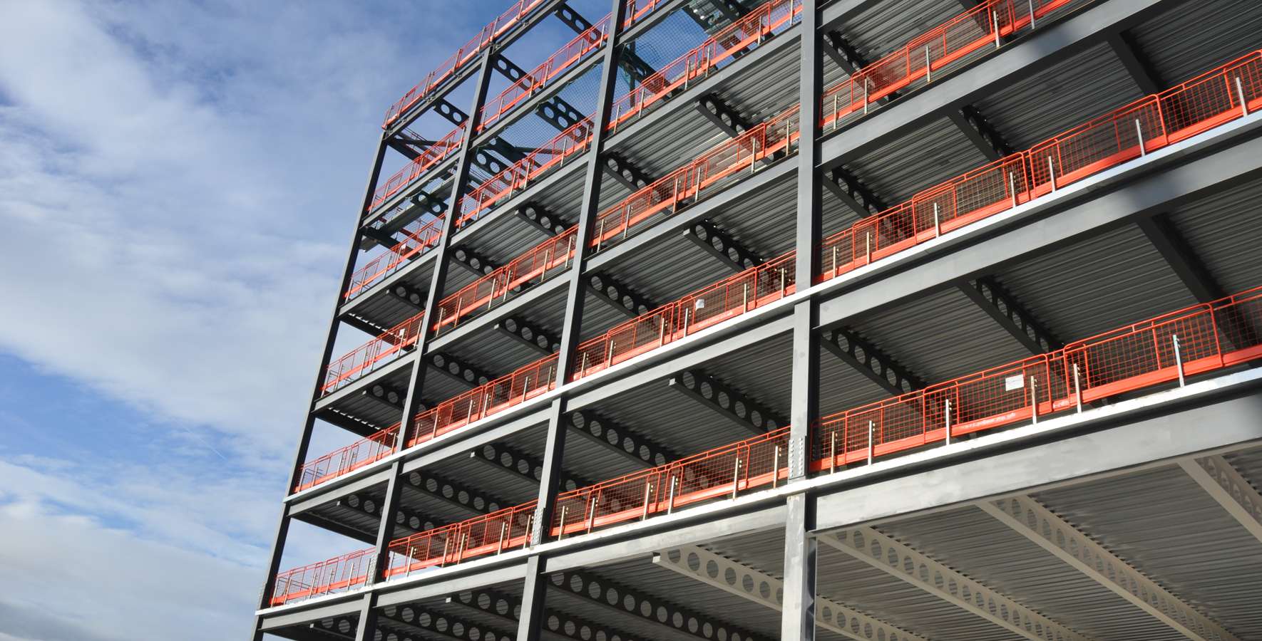 Thorpe Park - edge protection from Easi-Edge